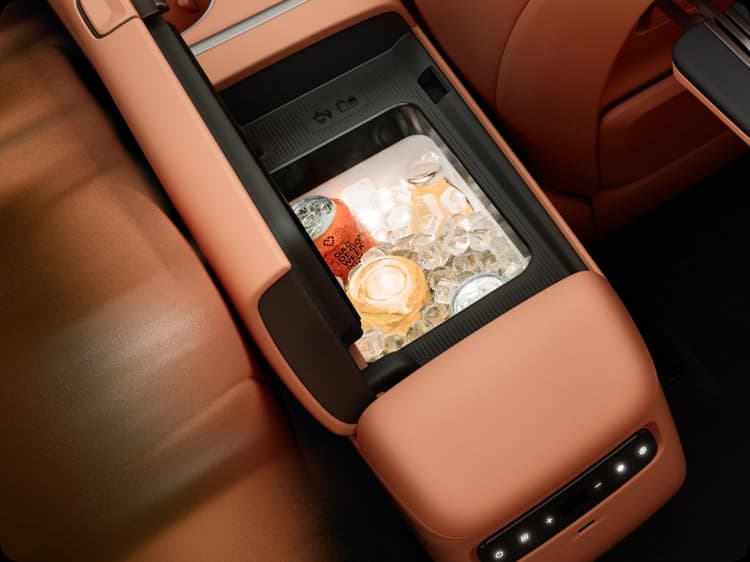 Tri-Mode, Four-Control In-Car Refrigerator